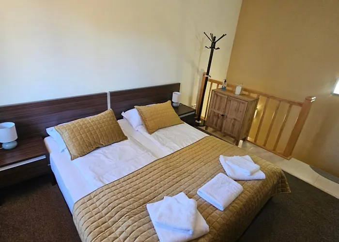 Zax B7 In Terra Complex